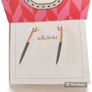 Stella and Dot New Moon Earrings